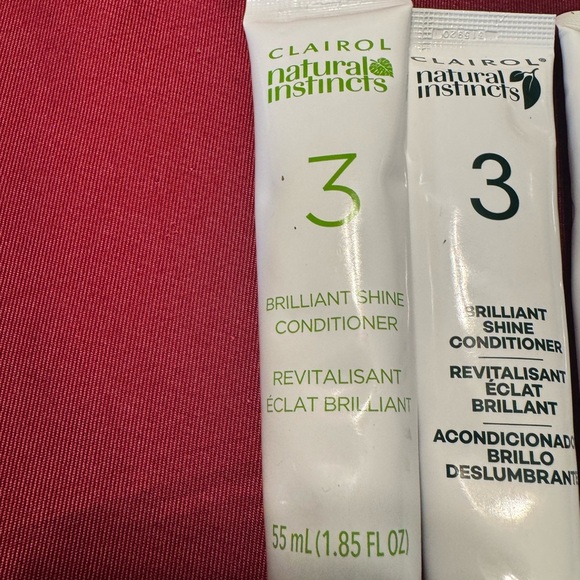 (3) NEW Clairol Natural Instincts 3 Brilliant Shine Conditioner Tubes 1.85 Oz - Picture 2 of 11